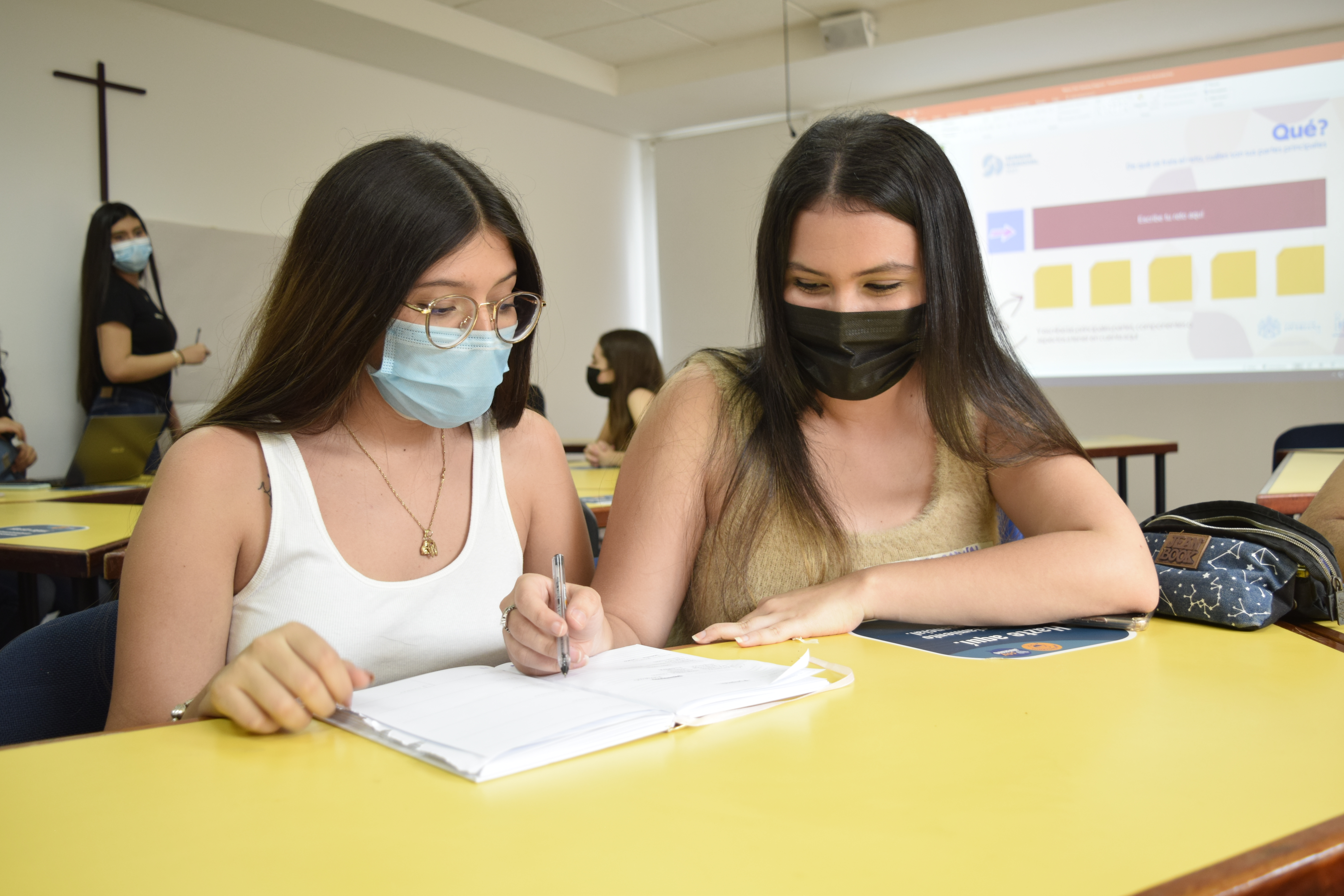 Excelencia humana y académica