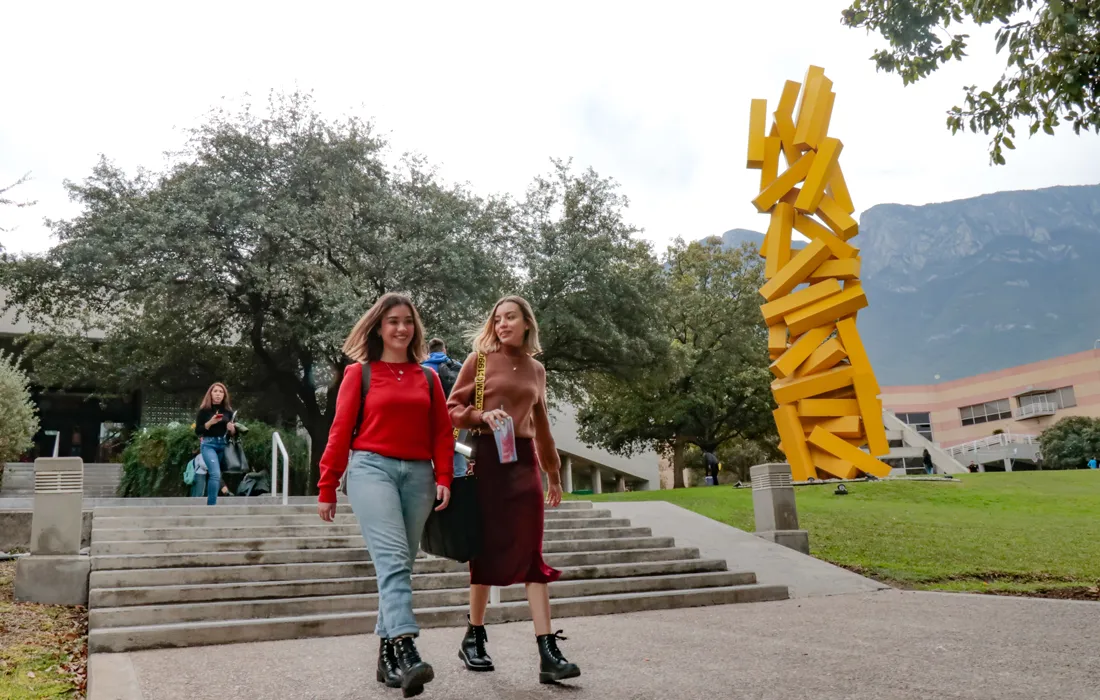 Estudiantes de Negocios Internacionales podrán acceder a doble titulación con la Universidad de Monterrey en México