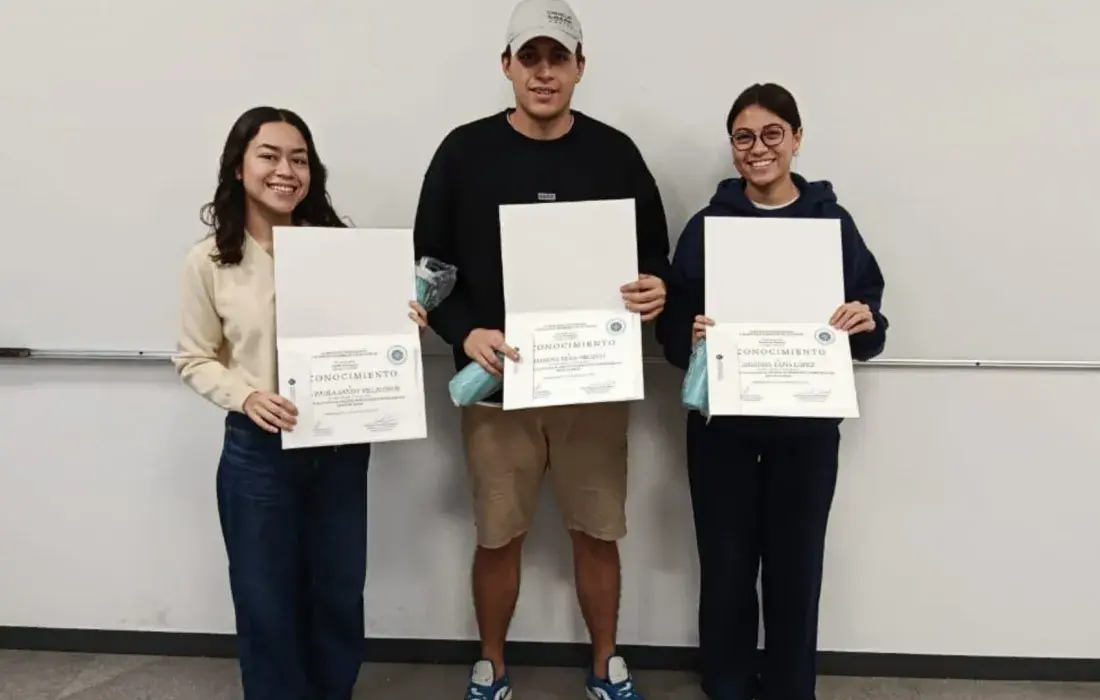 Primer lugar en concurso académico en ITESO Guadalajara 
