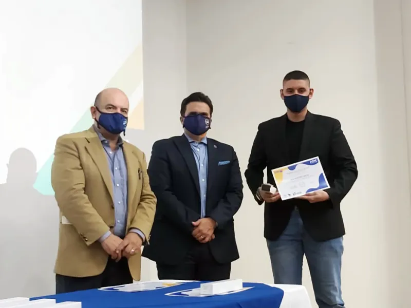 La FCEA ofreció ceremonia de reconocimiento a los 24 mejores Saber Pro de Administración de Empresas en la región