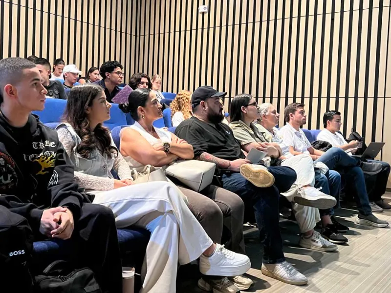 Estudiantes de Mercadeo presentaron soluciones a empresas en el Proyecto de Innovación Colaborativa Estudiantes de Mercadeo presentaron soluciones a empresas en el Proyecto de Innovación Colaborativa