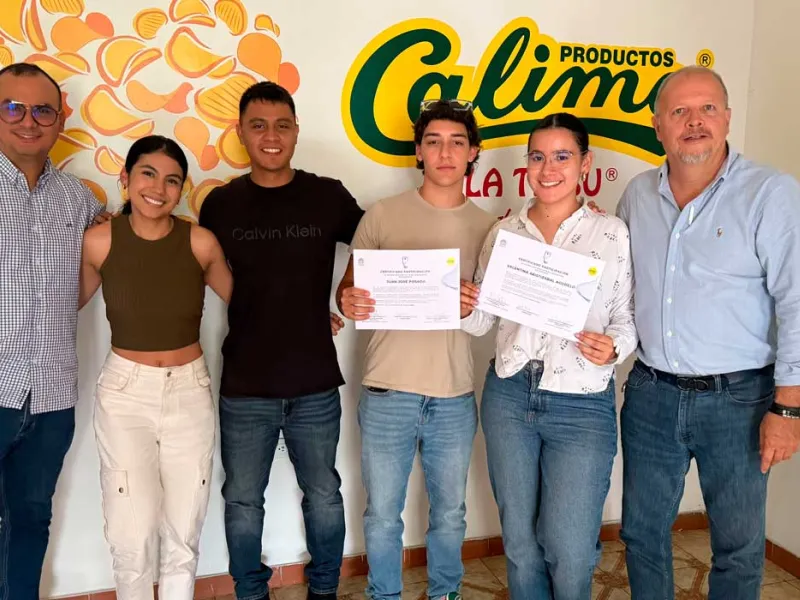 Estudiantes de Mercadeo presentaron soluciones a empresas en el Proyecto de Innovación Colaborativa Estudiantes de Mercadeo presentaron soluciones a empresas en el Proyecto de Innovación Colaborativa