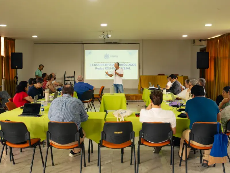 Javeriana Cali fue sede del encuentro internacional de redes internacionales de AUSJAL